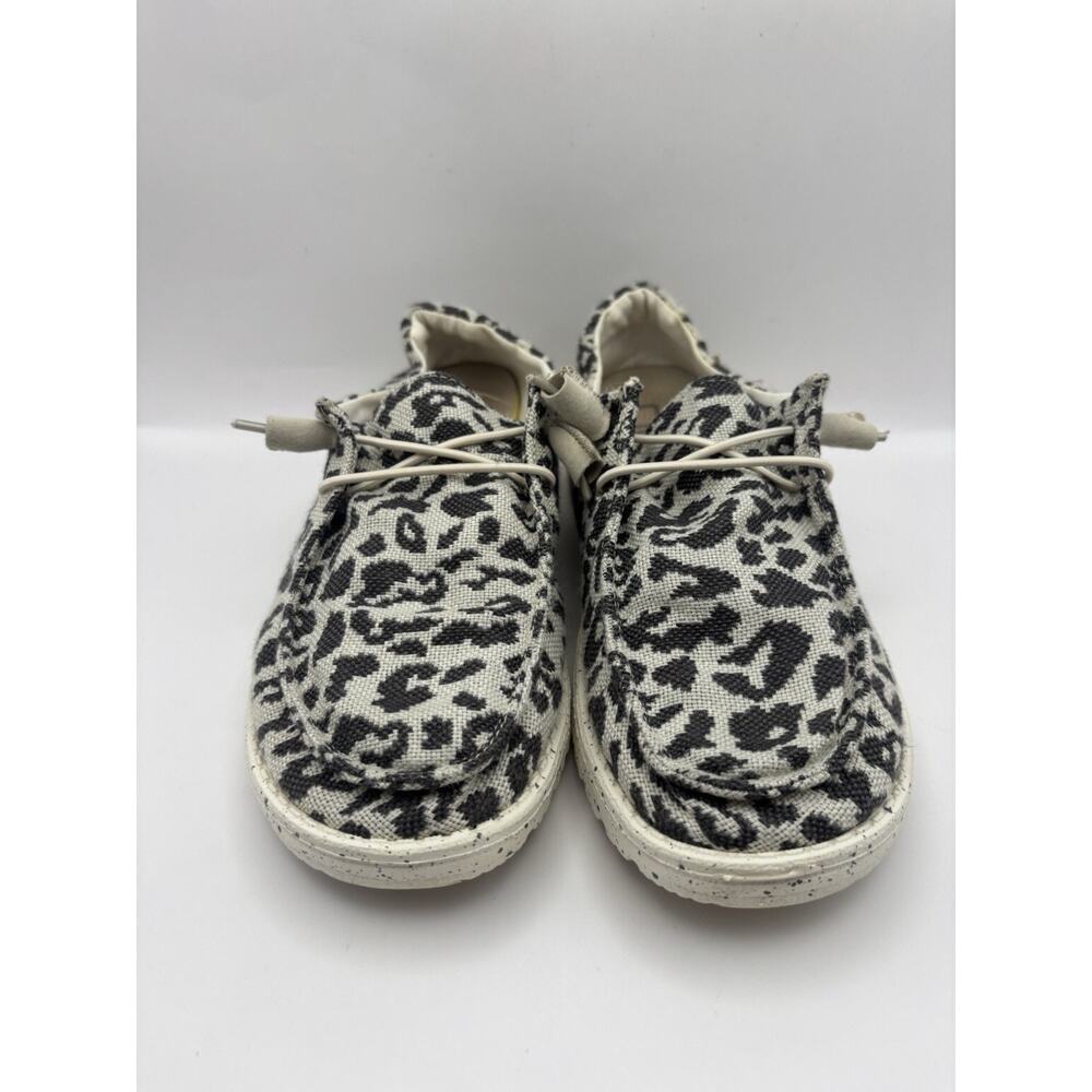 Hey Dude Wendy Woven Cheetah Print Shoes Women Size 8 - Picture 2 of 9